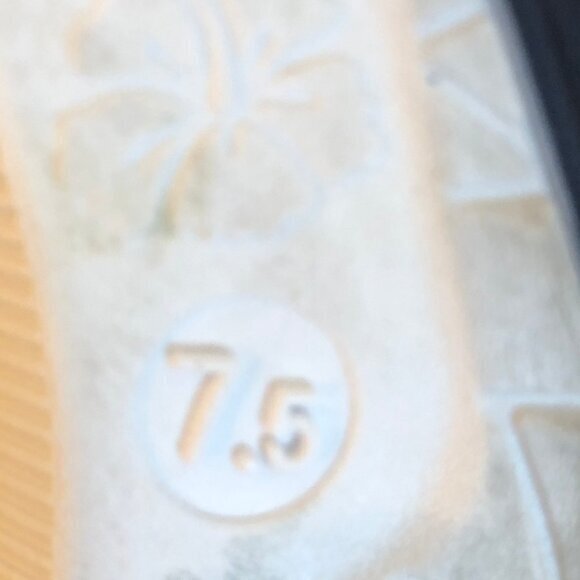 Tommy Bahama Golf navy blue mesh performance sneakers sz 7.5 - Picture 10 of 14